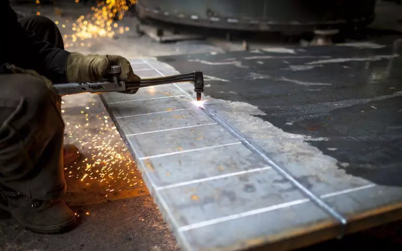 резка листового металла газом